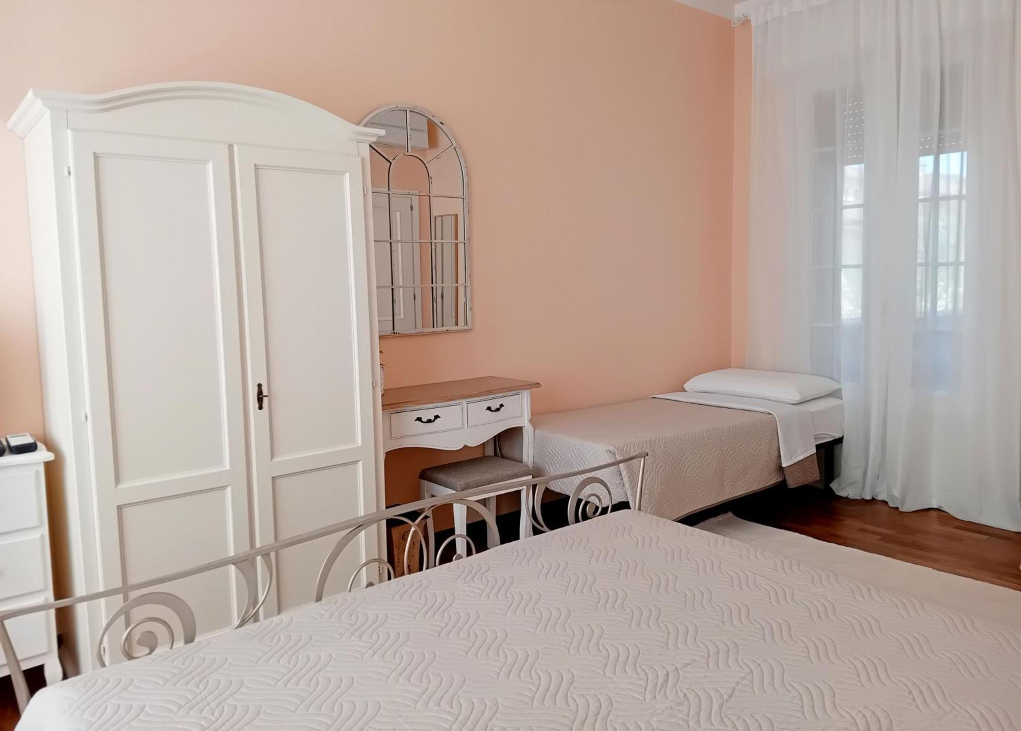 Villa Bruna Cesenatico Rum bild